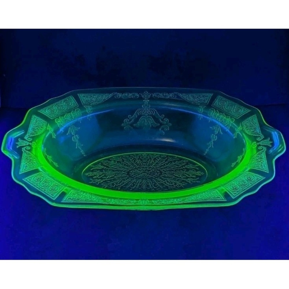 Vtg Anchor Hocking Princess Uranium Green Depression Serving Dish 10.25" MINT